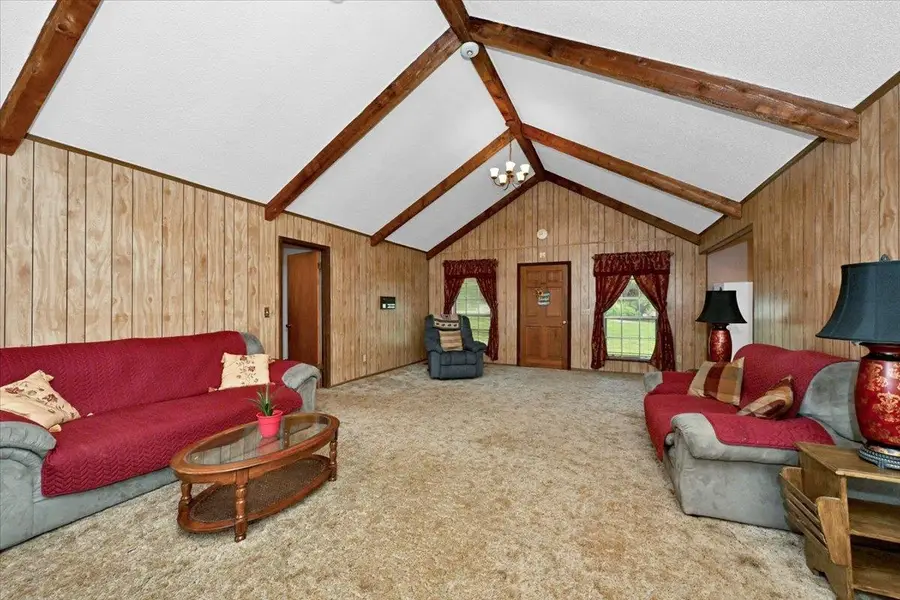 1717 Co Rd 566, Hanceville, AL 35077 - #2