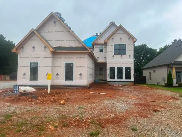 22831 Gunner Cir, Athens, AL 35613