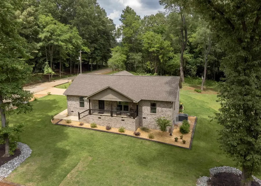 49 Dundrum Ct, Muscle Shoals, AL 35661 - #2