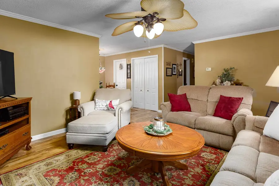1705 Tennessee St, Sheffield, AL 35660 - #2