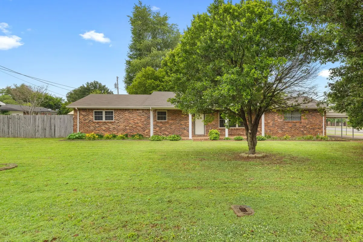 1603 Gusmus Ave, Muscle Shoals, AL 35661 - #1