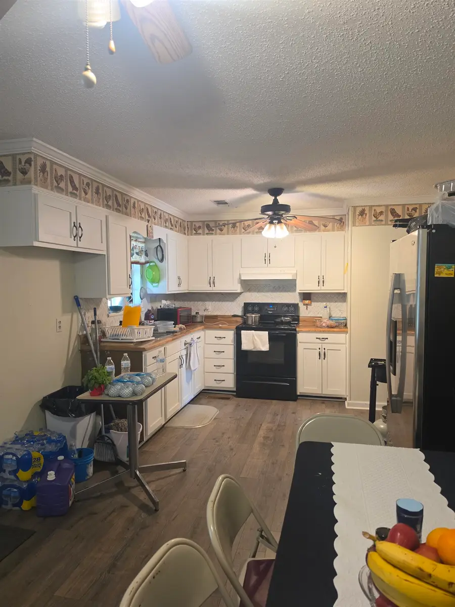 147 Joann Ave, Russellville, AL 35654 - #3