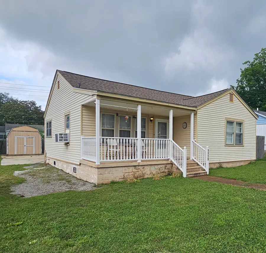 1119 E 6th St, Tuscumbia, AL 35674 - #2