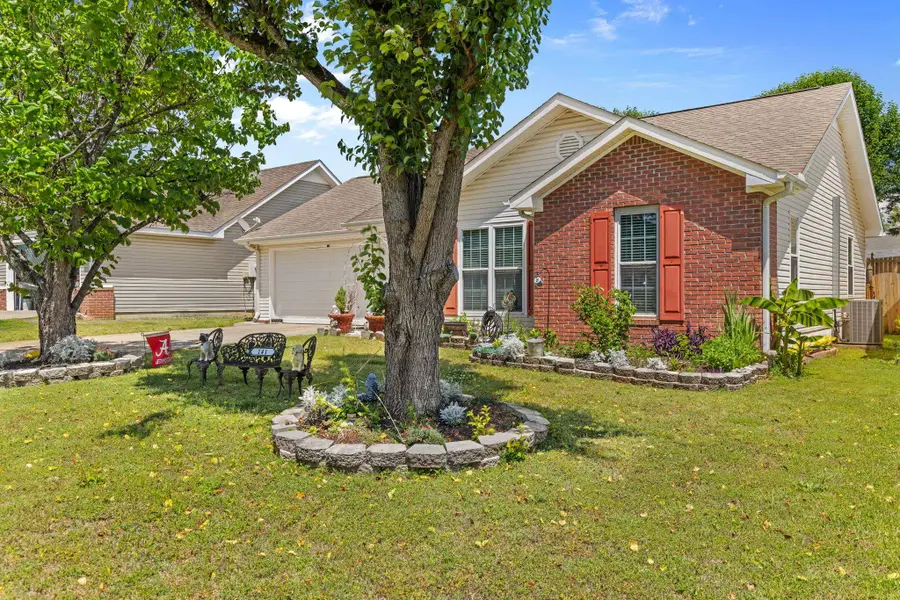 141 Fox Fire Dr, Florence, AL 35630 - #2
