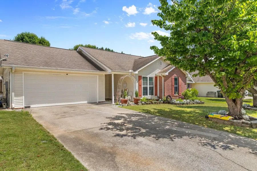 141 Fox Fire Dr, Florence, AL 35630 - #3