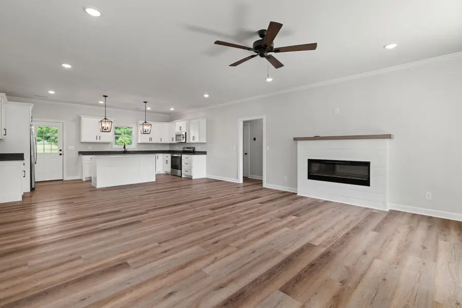 1374 Co Rd 103, Killen, AL 35645 - #3