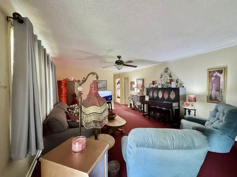 1424 E Second St, Tuscumbia, AL 35674 - #3