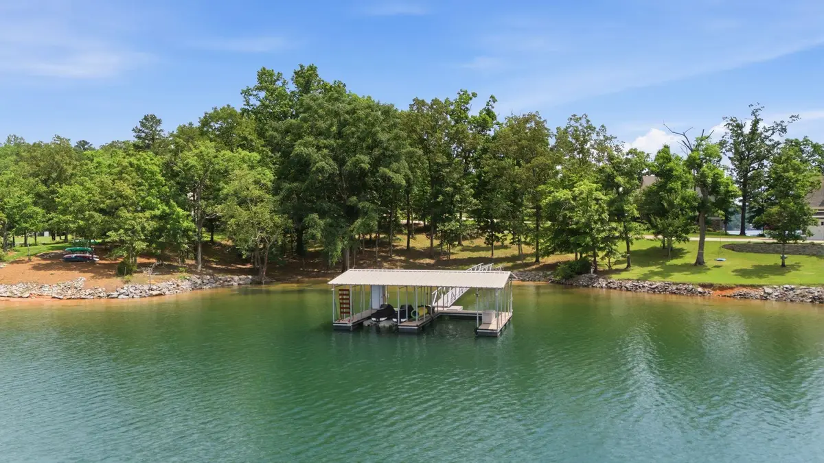 692 Peninsula Way, Houston, AL 35572 - #1