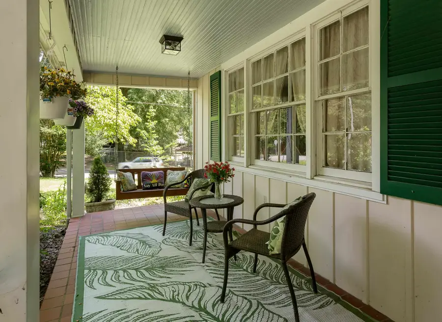 1080 Dixie Ave, Florence, AL 35630 - #3