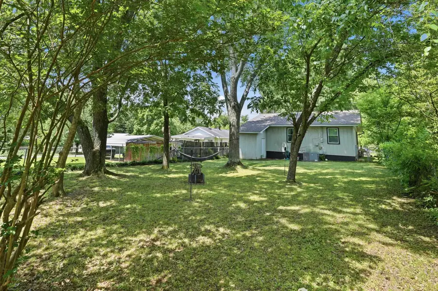 206 N Weakley St, Florence, AL 35630 - #3