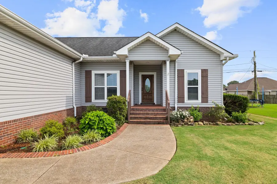 308 E Sheridan Ave, Muscle Shoals, AL 35661 - #2