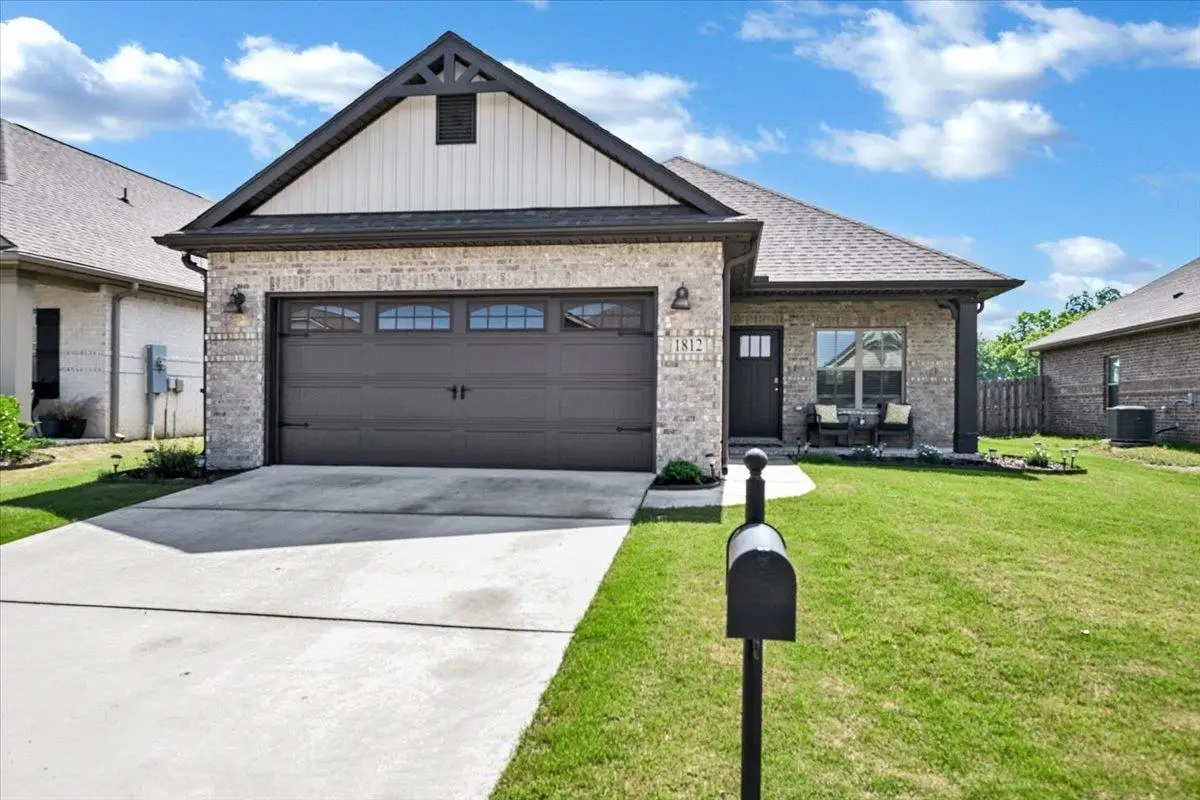 1812 Shadowbrook Ln, Cullman, AL 35055 - #1