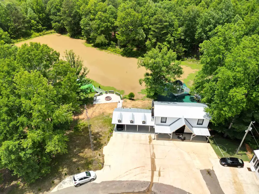 550 Avery Rd, Hamilton, AL 35570 - #2