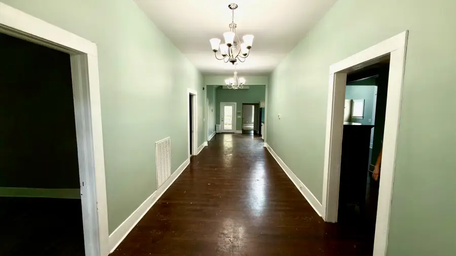 434 N Cherry St, Florence, AL 35630 - #3