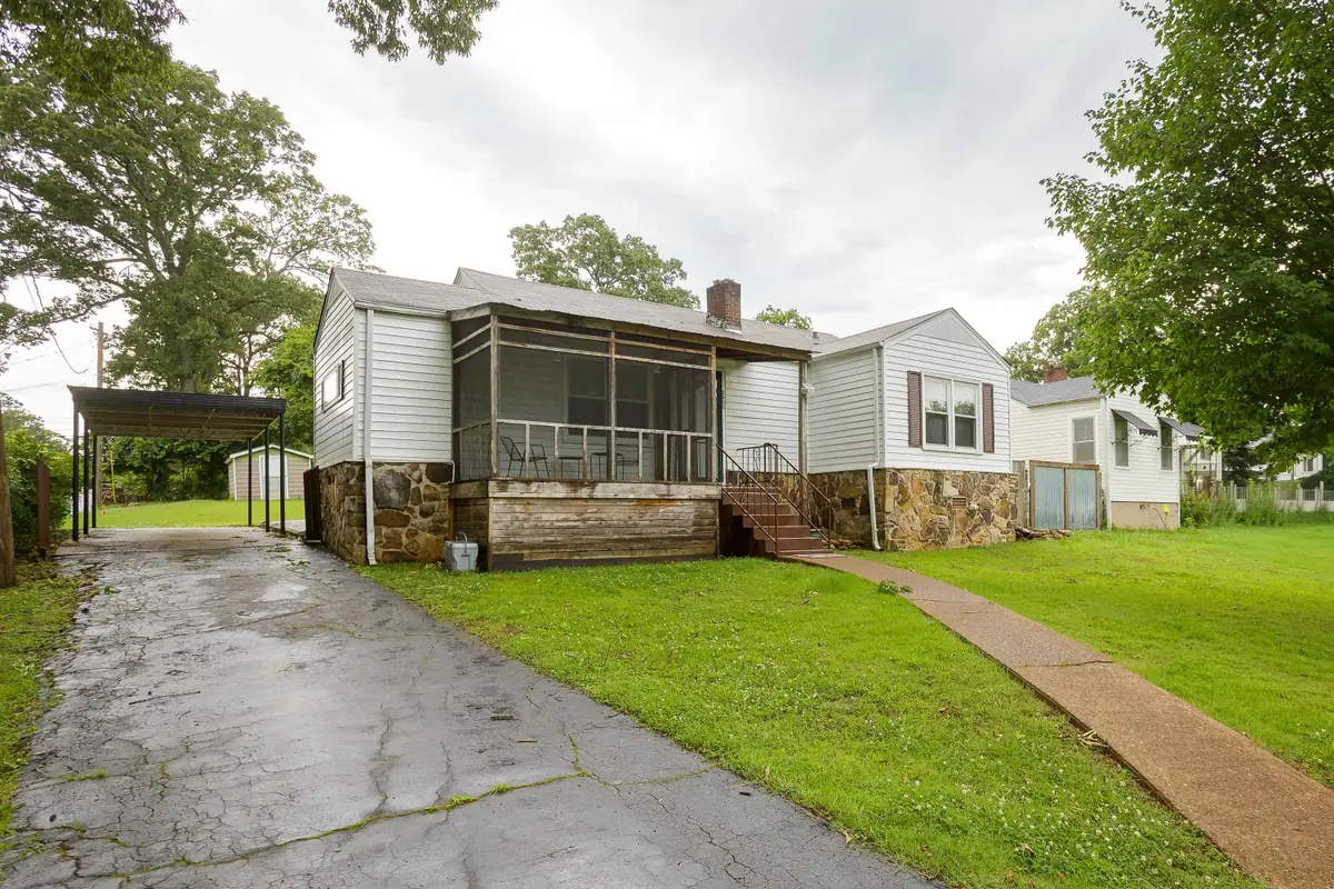 3303 E 13th Ave, Sheffield, AL 35660 - #1