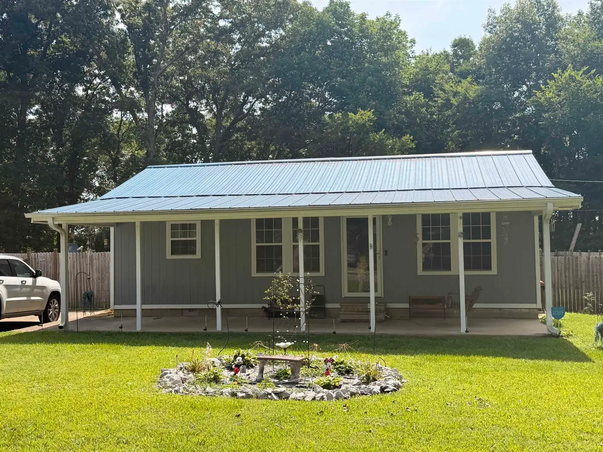1090 W Virginia St, Cherokee, AL 35616 - #1