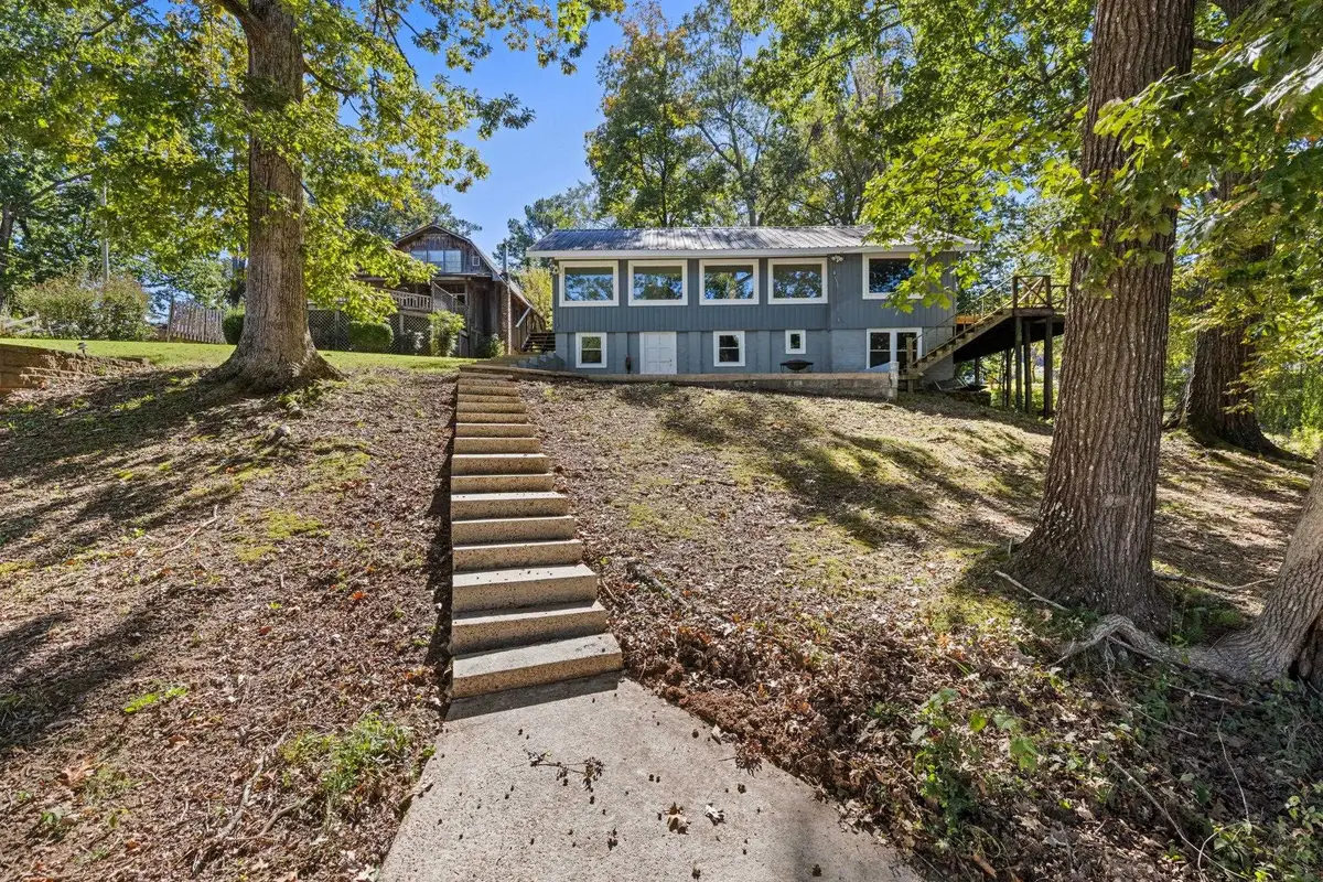 845 Alabama Shores Rd, Muscle Shoals, AL 35661 - #1