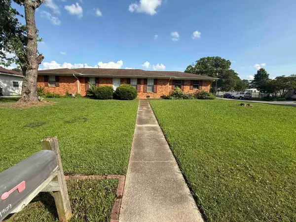 1909 Azalea Cir, Decatur, AL 35601