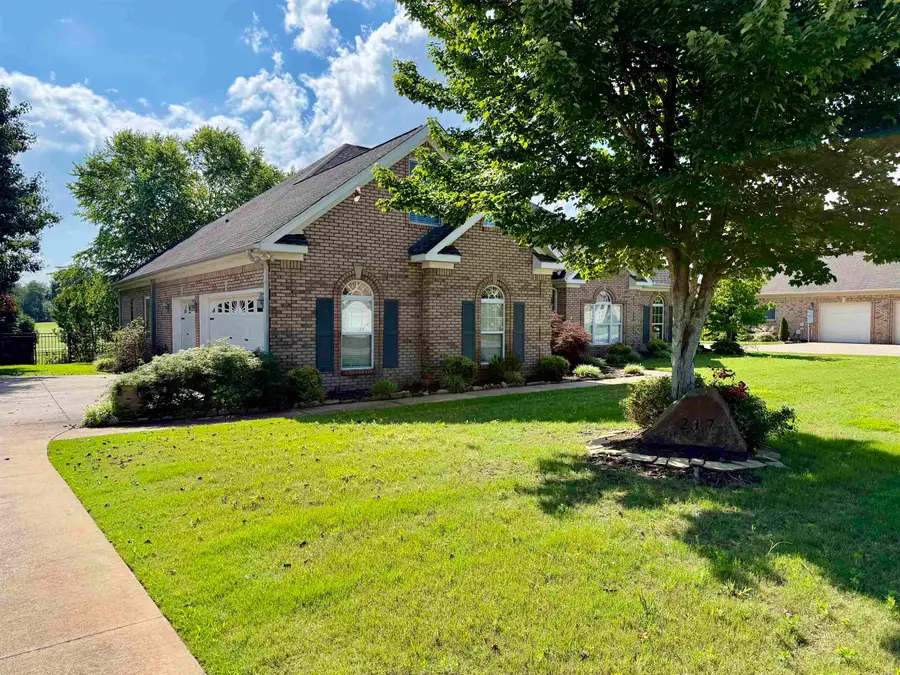 217 Cottonwood Run, Florence, AL 35634 - #2