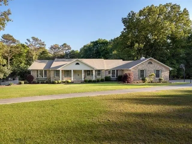 2211 Cotton Gin Rd, Russellville, AL 35653 - #3