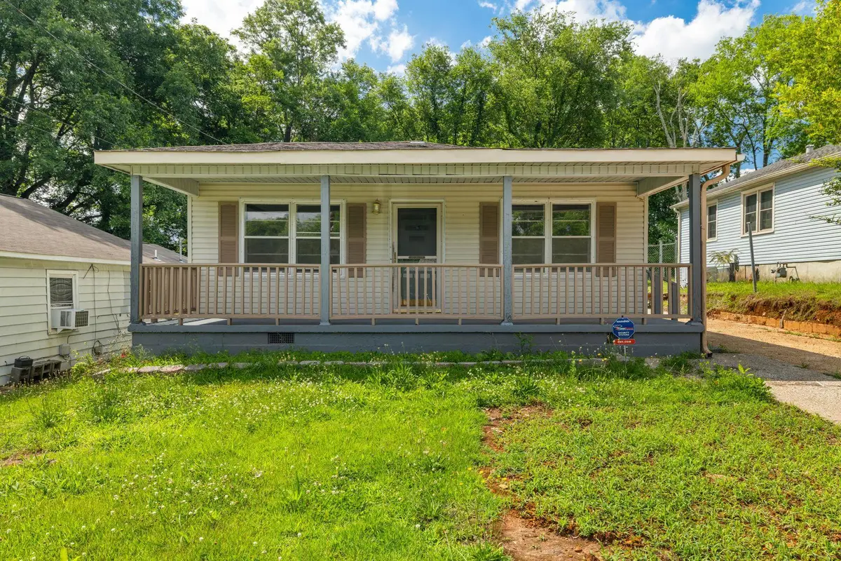 523 Tennessee St, Florence, AL 35630 - #1