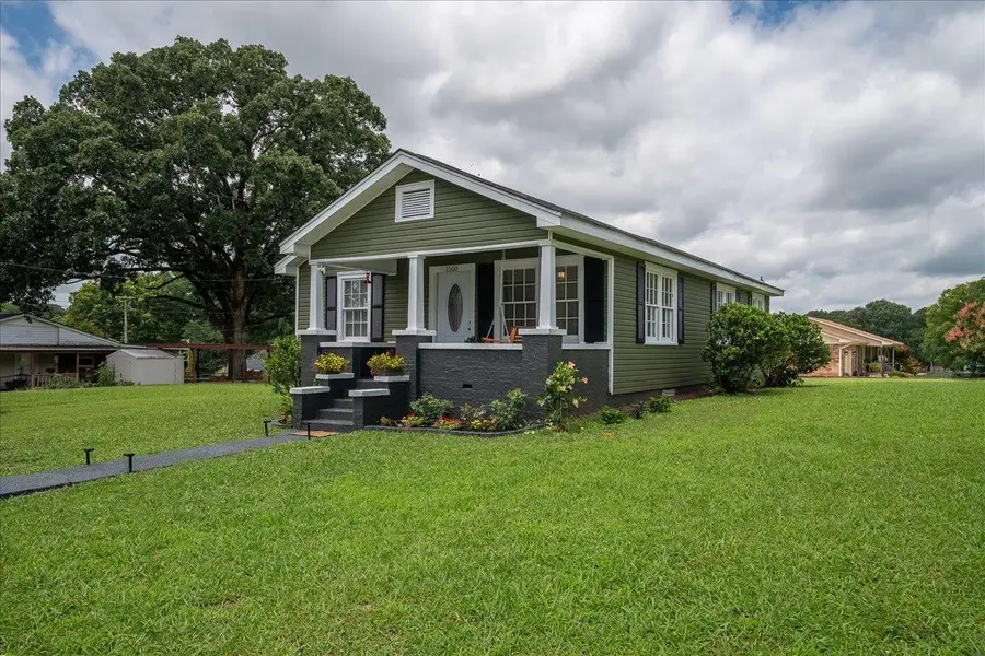 1100 Bernice St, Tuscumbia, AL 35674 - #3