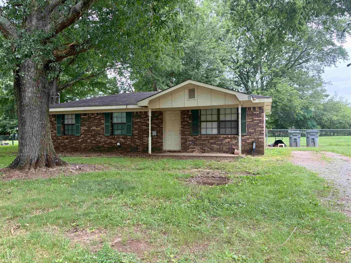 108 N Forest Dr, Killen, AL 35645 - #1