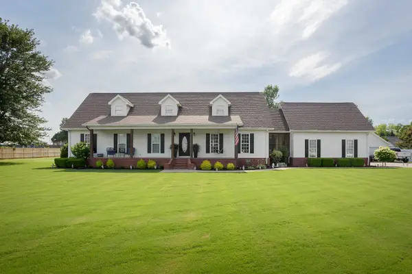 1935 Ashton St, Tuscumbia, AL 35674