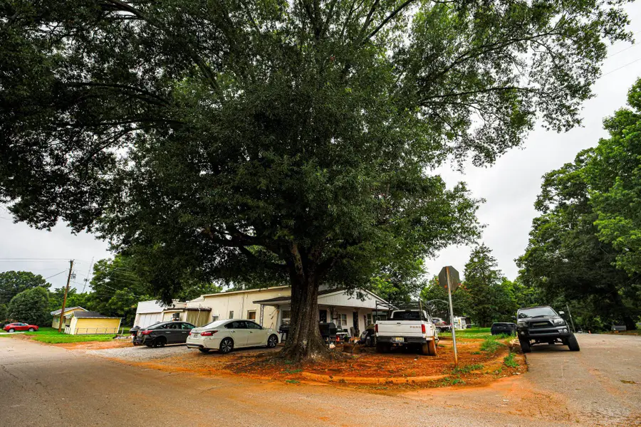 401/403 O'neal St, Florence, AL 35630 - #3