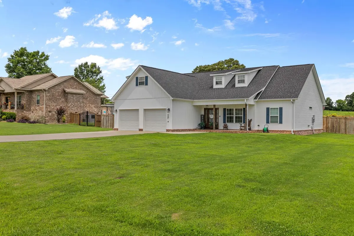146 Malibu Ln, Killen, AL 35645 - #1