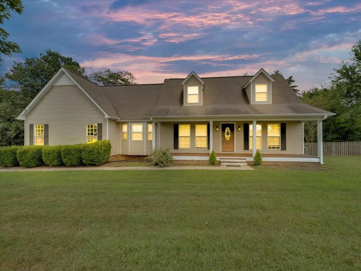 1861 Jeff Rd, Huntsville, AL 35806 - #1