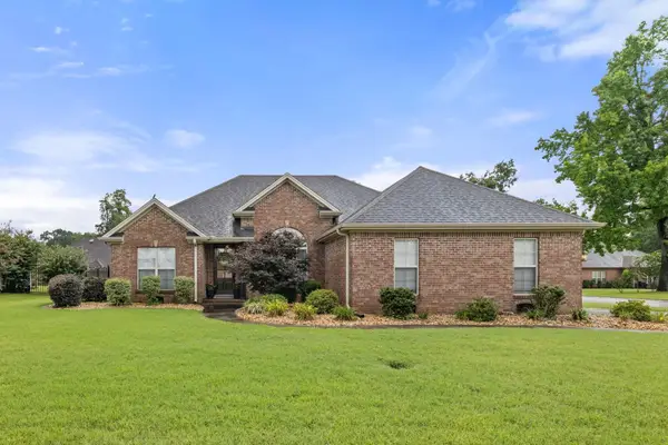 1900 E Wildwood St, Muscle Shoals, AL 35661