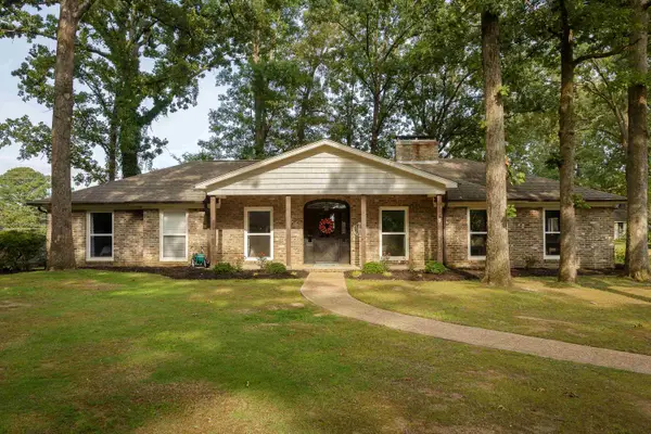 125 Patsy Dr, Florence, AL 35630
