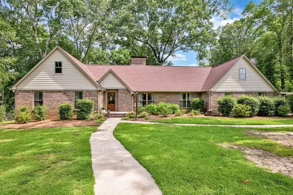 1401 Blandenburg St, Cullman, AL 35055