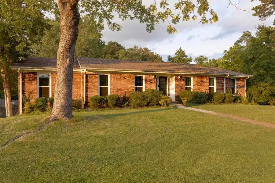 222 Roxie Dr, Florence, AL 35633 - #2