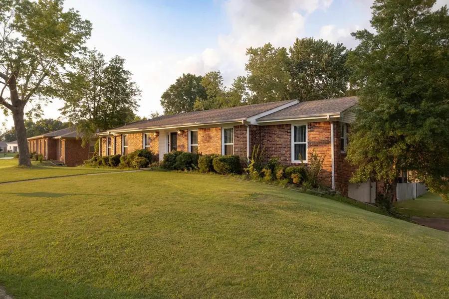 222 Roxie Dr, Florence, AL 35633 - #3