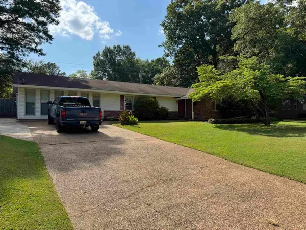 161 Patsy Dr, Florence, AL 35630