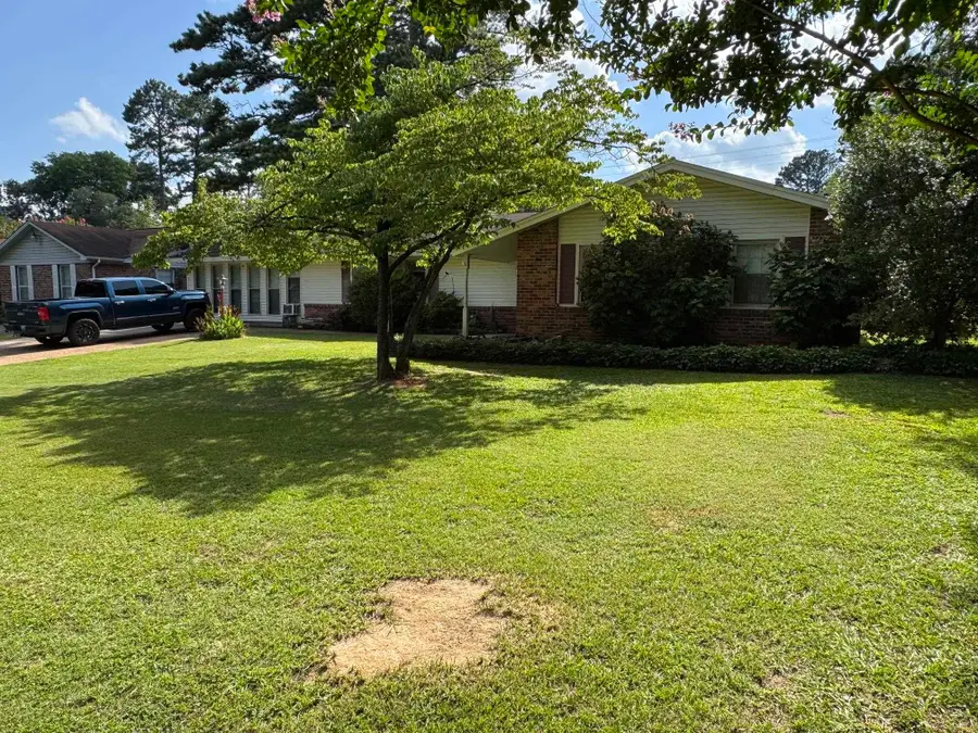 161 Patsy Dr, Florence, AL 35630 - #2