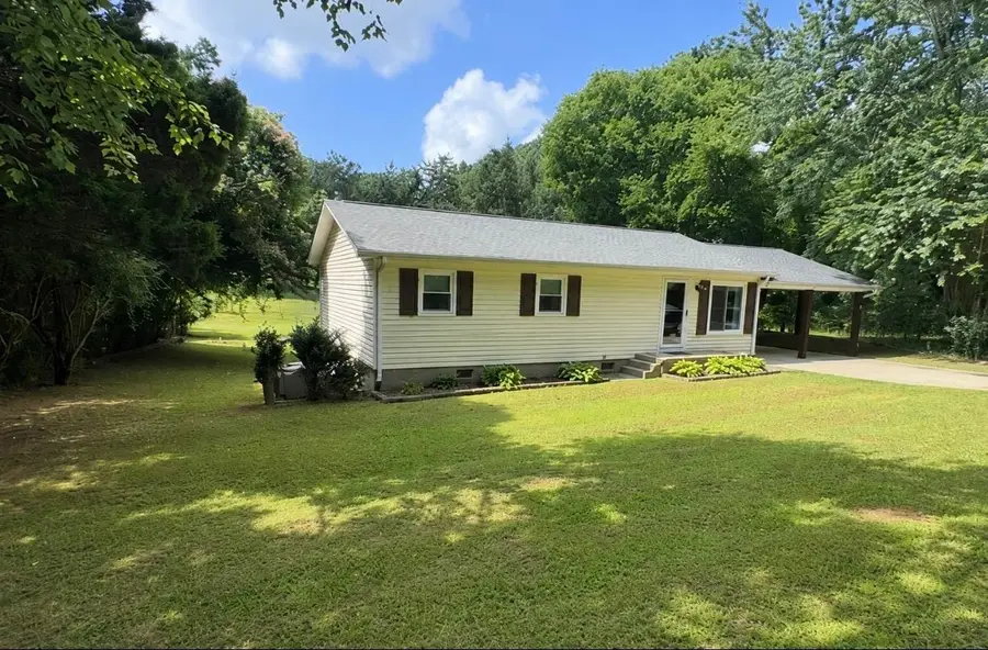 241 Shoals Ave, Killen, AL 35645 - #2