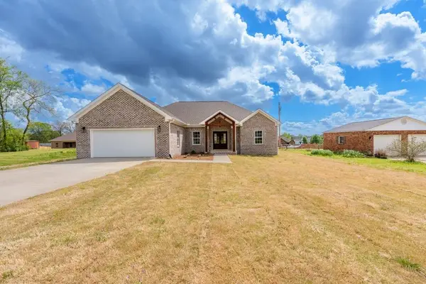 806 Grand Ave, Muscle Shoals, AL 35661