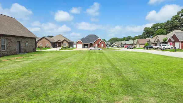 125 Rolling Brook Dr, Rogersville, AL 35652