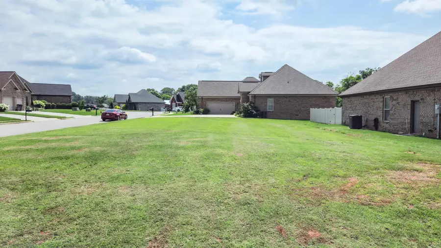 125 Rolling Brook Dr, Rogersville, AL 35652 - #3