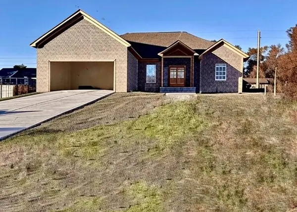 805 Michigan Ave, Muscle Shoals, AL 35661