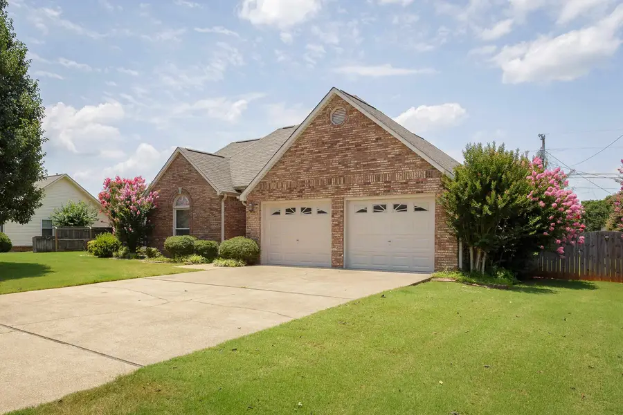 306 Prosperity Way, Muscle Shoals, AL 35661 - #2
