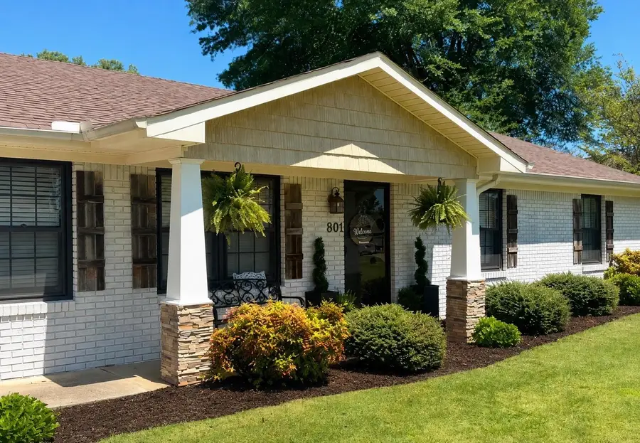 801 Puritan Ave, Muscle Shoals, AL 35661 - #3