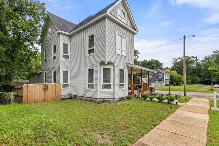 911 N Raleigh Ave, Sheffield, AL 35660 - #3