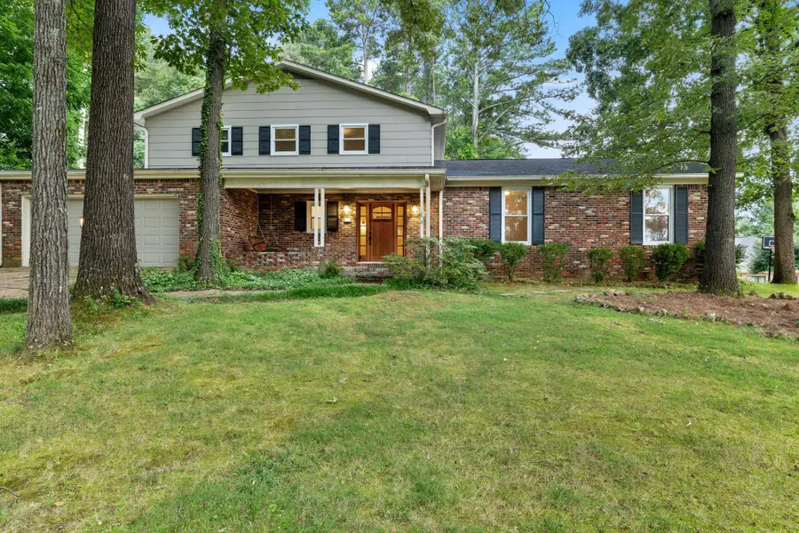 113 Kingswood Dr, Florence, AL 35630 - #2