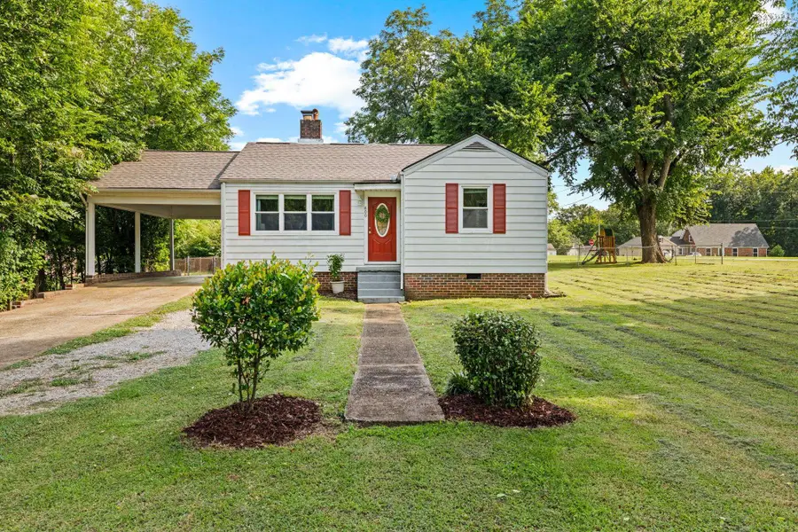 800 Ford Ave, Muscle Shoals, AL 35661 - #2