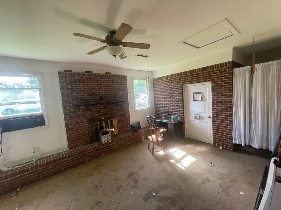 364 Mcclung St, Phil Campbell, AL 35581 - #3