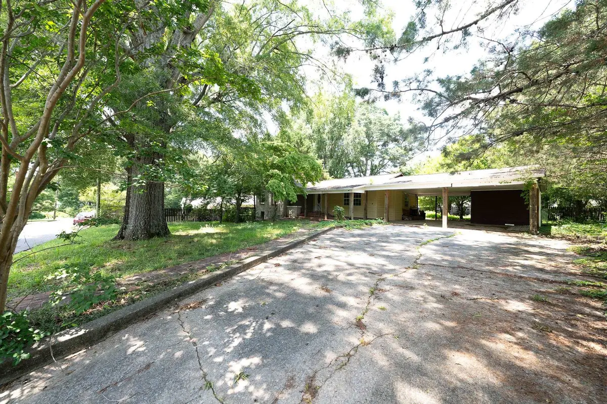 1101 NW Graffenstatte, Cullman, AL 35055 - #1